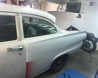 https://youtu.be/HuevclU2sUg click link to view 360 video of car1957 Ford Tudor (windshields and seats are in upper barn) engine redone and painted Body ready for paint $9000 obo call sonny 6302903825 to make appointment or ask questions CLASSIC CAR