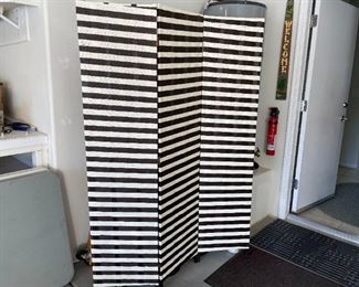 Room divider