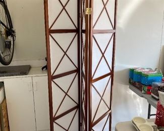 Room divider