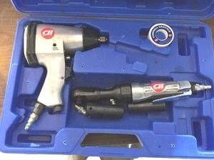 Campbell Hausfeld 1/2 Inch Impact Wrench Kit model TL1002 in original case and in good working order.