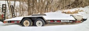 1999 Felling Flatbed Trailer.

VIN: 5TEE1820X1012744

Plate: 4406CKT

GVW: 012000

Please note that the tires are damaged/flat and the winning bidder would have to replace them. Unfortunately the ice and snow were very thick and couldn't clear the top for pictures, but it looks to be topped with green treated wood as pictured. The bed measures 7' x 18'.