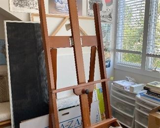 Lot 28: $175- Large easel. 8' tall