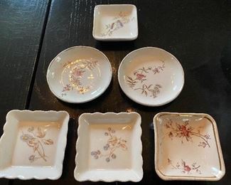 Lot 77: $15- Lot of 6 small dishes butter pats