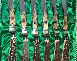 Horn handle steak knife set
