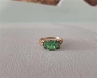 Beautiful Green Ring.