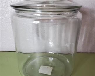 Heritage Hill Anchor Hocking 1 Gallon Glass Jar with Lid