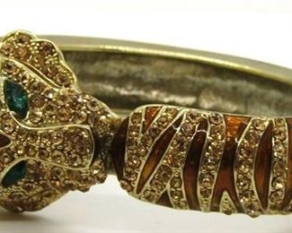 2137 - Vintage Tiger Cuff Bracelet 