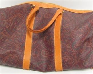 2224 - Ladies Handbag AS IS - Broken Handle 