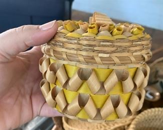 A tisket a tasket a tan and yellow splint ash and sweetgrass basket.  UPDATE someone had the bright idea to open the basket and found an authentication papers it is in fact a Clara Keezer 