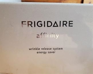 Frigidaire washer and dryer set