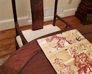 Dining room chair