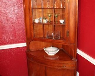 Morganton corner cabinet, bow-front bottom cabinet