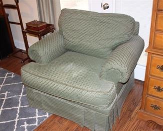 Thomasville super-size and super-comfy
