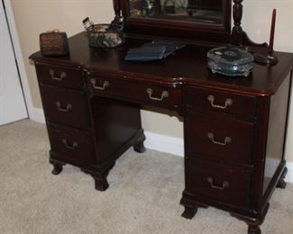 mahogany dresser and mirror