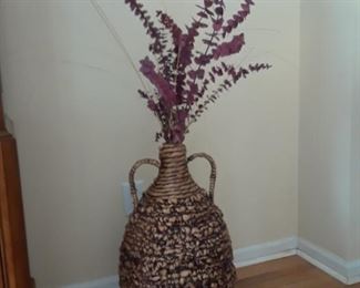 Woven jug with handles