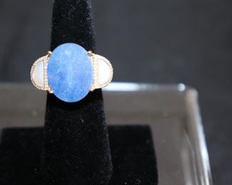 Jennifer Miller 14KT Yellow Gold With Sliced Blue Opal & Mother Of Pearl Style Stone Ring. Ring Size 5.75. Will Ship.