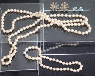 Fine Costume Jewelry  Two Strands Of Erwin Pearl Faux Champagne Pearl Strands With 2 Pairs Of Earrings. Will Ship.