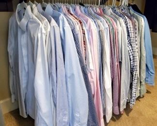 Whole row of Banana Republic men's shirts size large. 