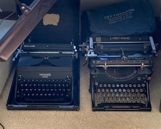 Vintage type writers