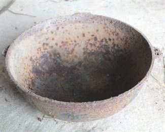 14 - Antique Cast Iron Pot