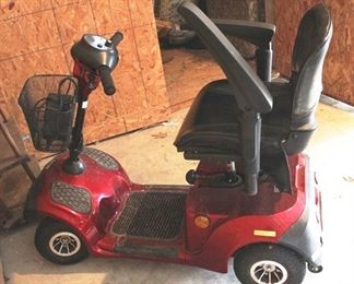 47 - Daytona 4 GT Scooter