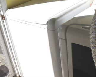 137 - Kenmore Elite Washing Machine