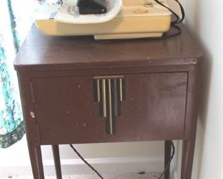 151 - Vintage Singer Sewing Machine