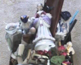 182 - Tray Lot of Assorted Items