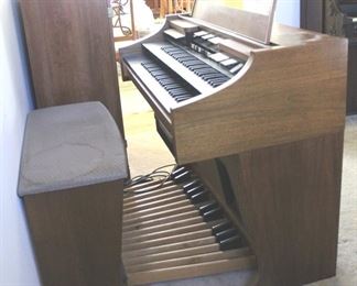 191 - Hammond Electric Organ w/ Bench