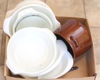 211 - Tray Lot of Assorted Items