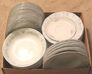 230 - Tray Lot of Assorted Items
