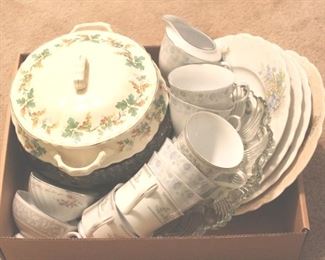 231 - Tray Lot of Assorted Items