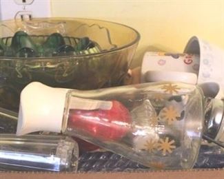 236 - Tray Lot of Assorted Items
