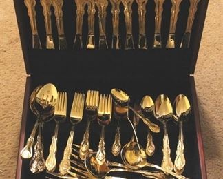 252 - Set of Silverware w/ Box