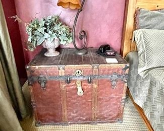 Great travel trunk very unique perfect for bedside stand, coffee table or storage!