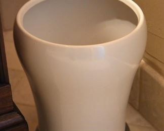 white ceramic waste basket
