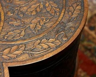 custom decorative clover table