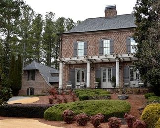 Executive Estate! Downsizing at River Club in Suwanee