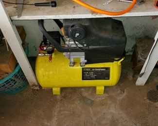 Air compressor 