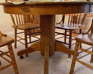 Just look at how well this table was made!