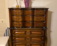 Chest of drawers