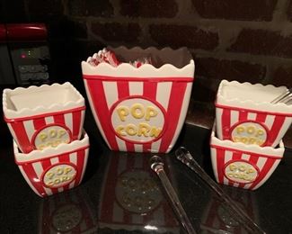 Popcorn Serving Set
