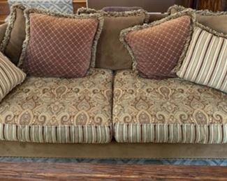 107. Cindy Crawford Home Sofa (92" x 45" x 32")