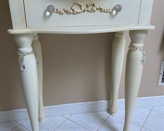 207. White 1 Drawer Accent Table (22" x 14" x 36")