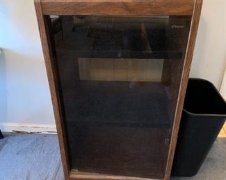 #10	Laminate Stero Cabinet  (o' Sullivan)  24x19x44	 $25.00 
