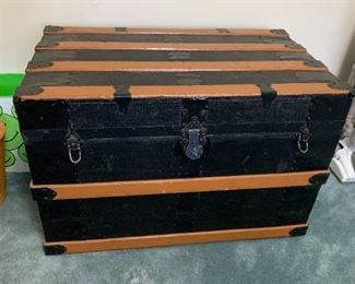 #45	Old Wood Trunk w/tray   32x19x22	 $40.00 
