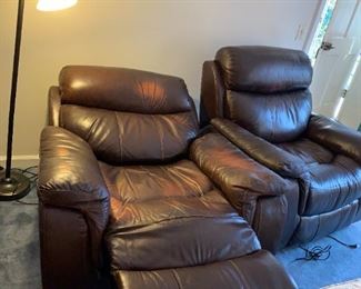 #101	(2) Brown Electric Leather Recliners  (as is worn)    $100 (worn), $150 (better condition)
