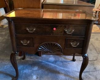 #121	Wood End Table w/veneer top w/3 drawers  q/a Legs 32x17x20	 $175.00 
