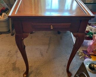 #122	RectangularWood End Table w/2 pull-out Trays 28x18x25 w/carved shell on side	 $100.00 
