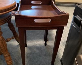 #136	Ethan Allen Rectangular End Table  13x7.5x18	 $20.00 
